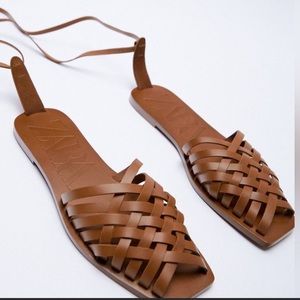 ZARA TIED FLAT LEATHER SANDALS